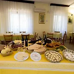 Grillo 3* نوورو